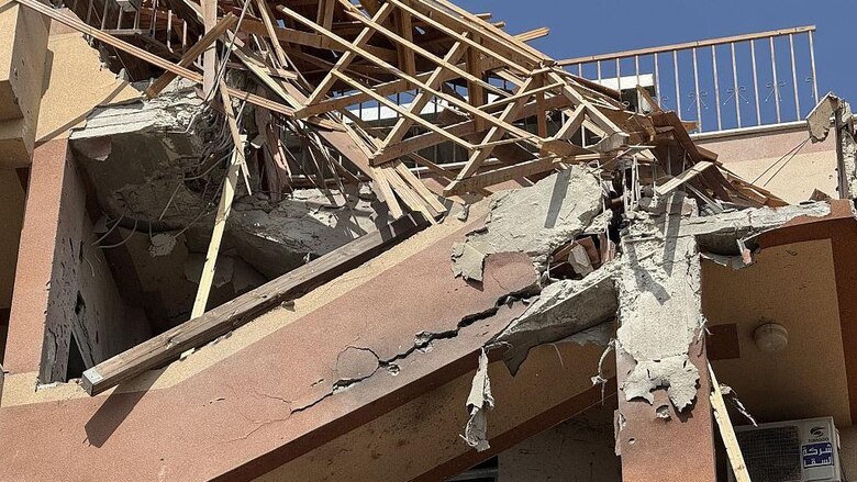 ‘No hay ningún lugar seguro’: al menos 20 muertos, entre ellos 5 periodistas, en un doble ataque de Israel contra un hospital en Gaza