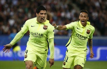 Con dos goles de Suárez y uno de Neymar, Barça supera al PSG