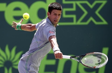 Djokovic avanza a cuartos de final en Miami
