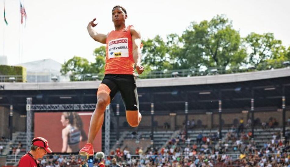 Echevarría logra la mejor marca del año en salto de longitud