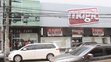 Malhechores se llevan $15 mil en joyas de un local en ZLC