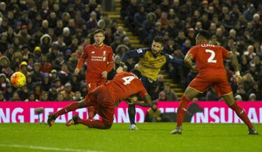 Arsenal empata con Liverpool