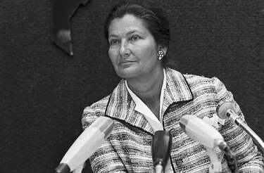 Francia y su compromiso con los derechos de las mujeres: avances y desafíos