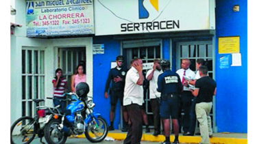 Aplazan acto público para confección de licencias