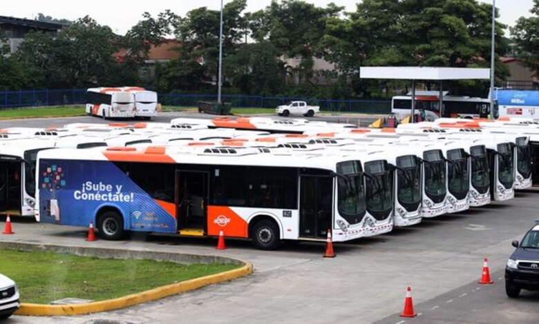 Mi Bus presenta los nuevos prototipos de buses que circularán en la ciudad