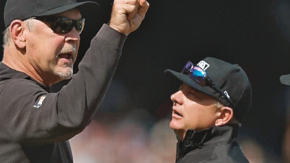 Retrasan uso de árbitros robot y loma más lejana en las Grandes Ligas