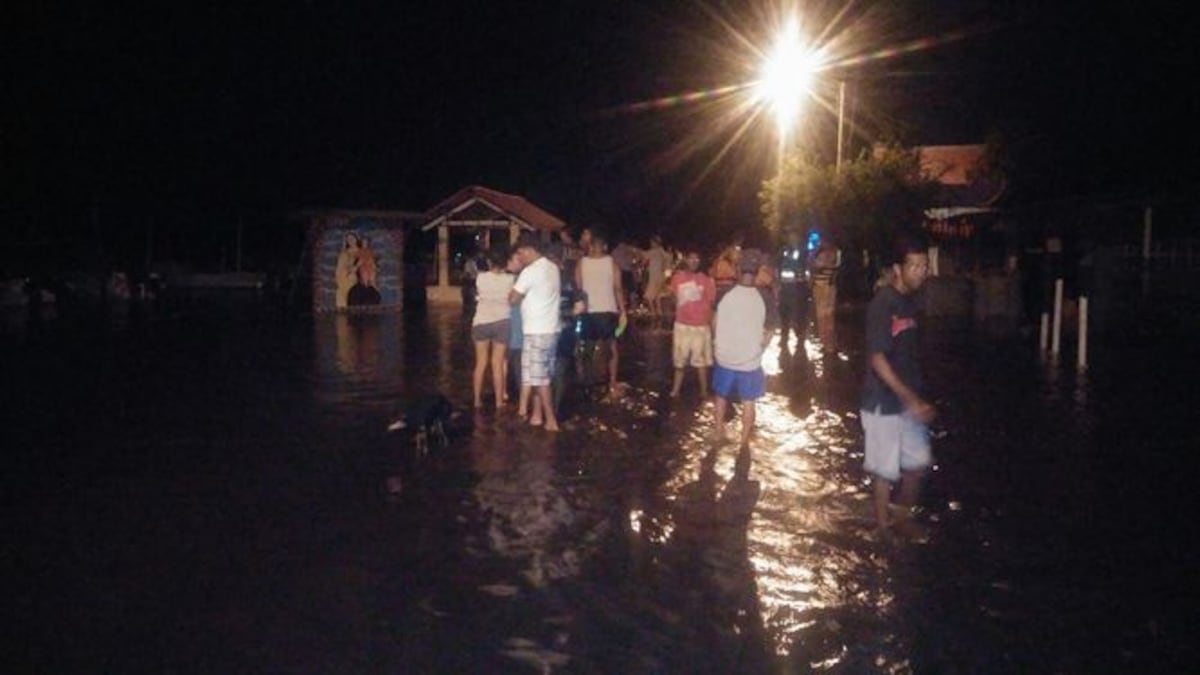 Aumenta a 55 el número de casas afectadas por inundaciones en El Rompío de Aguadulce