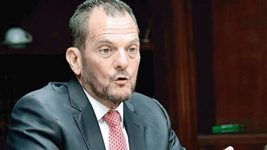 La Contraloría General y la polémica por las becas