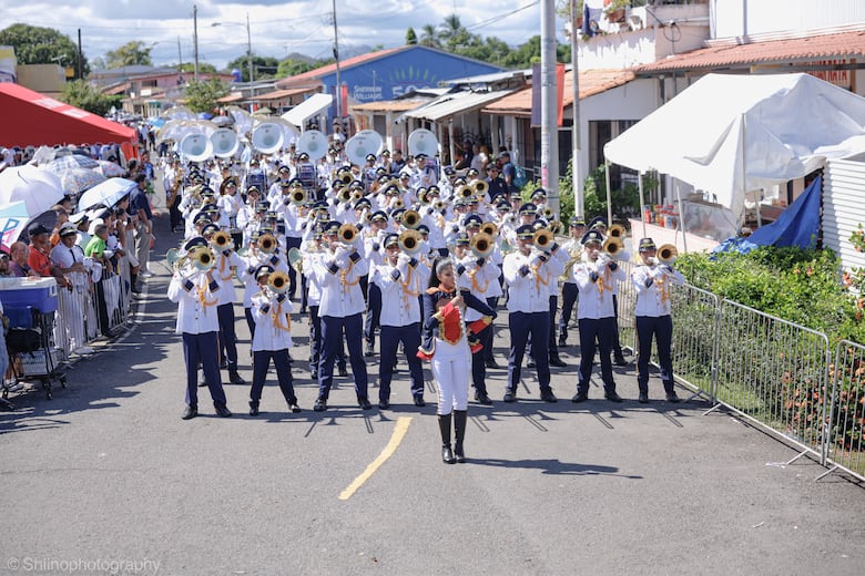 Orgullo herrerano: banda de música Herberto López vuelve al Torneo de las Rosas