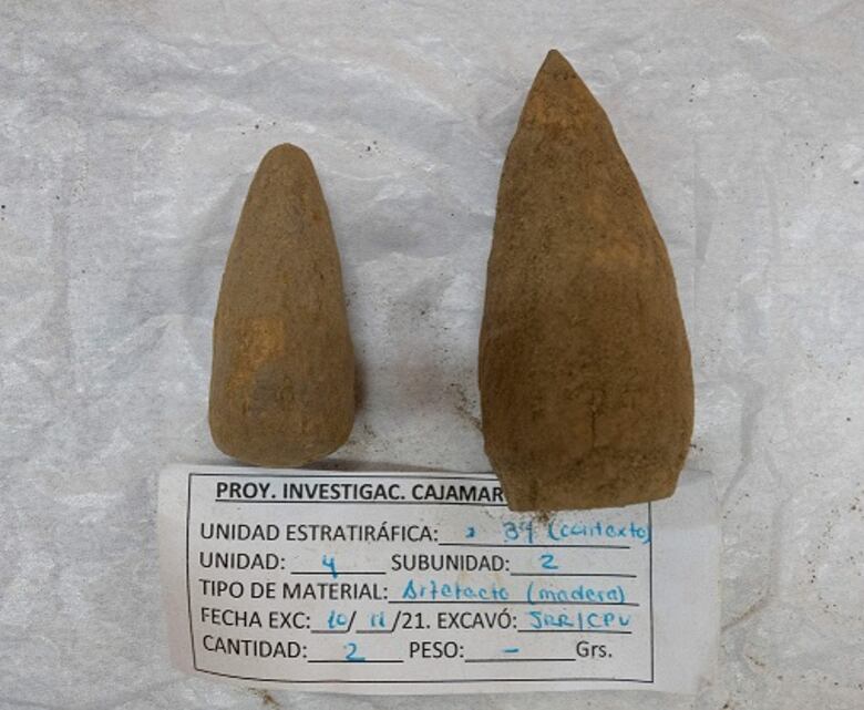 Arqueólogos presentan momias precolombinas de niños sacrificados en Perú