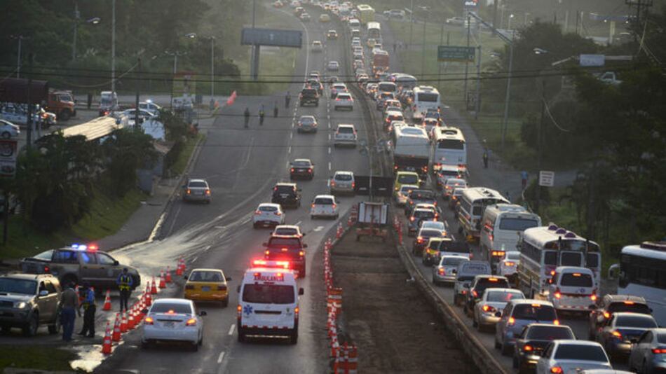 Este jueves habrá inversión de carriles hacia el interior por Semana Santa