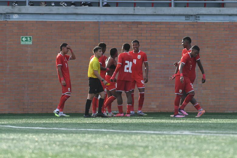Panamá Sub-19 golea 3-0 a Honduras y avanza a la gran final