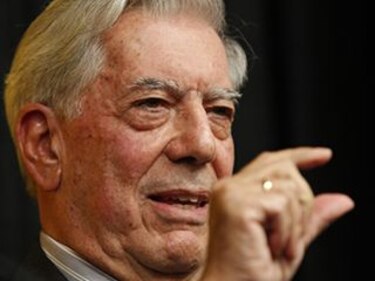 Vargas Llosa: 'Espero que me lo hayan dado por mi obra literaria'
