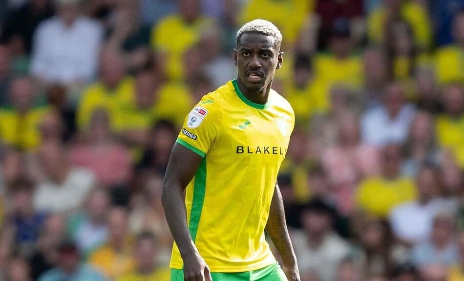 José Córdoba sufre su primera expulsión en la derrota del Norwich City