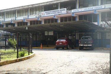 ‘Sabíamos que el día de hoy iba a ser así', dice la ministra de Educación sobre el lento retorno a clases