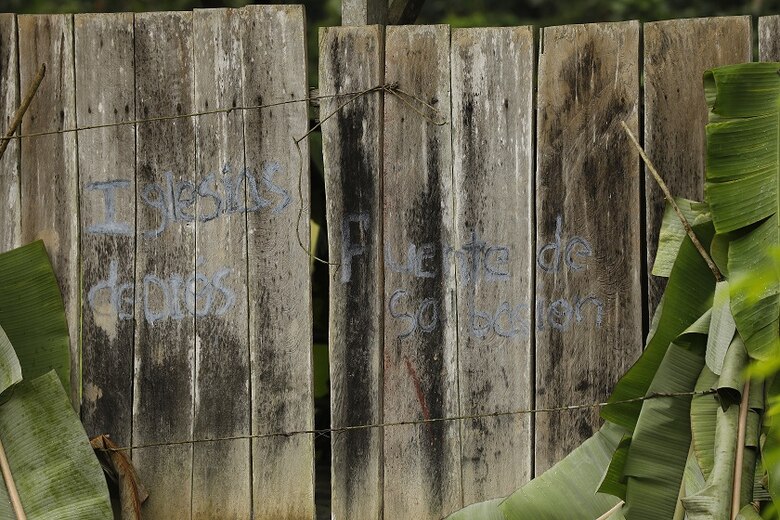 Policía Nacional refuerza comunidad donde asesinaron a siete personas