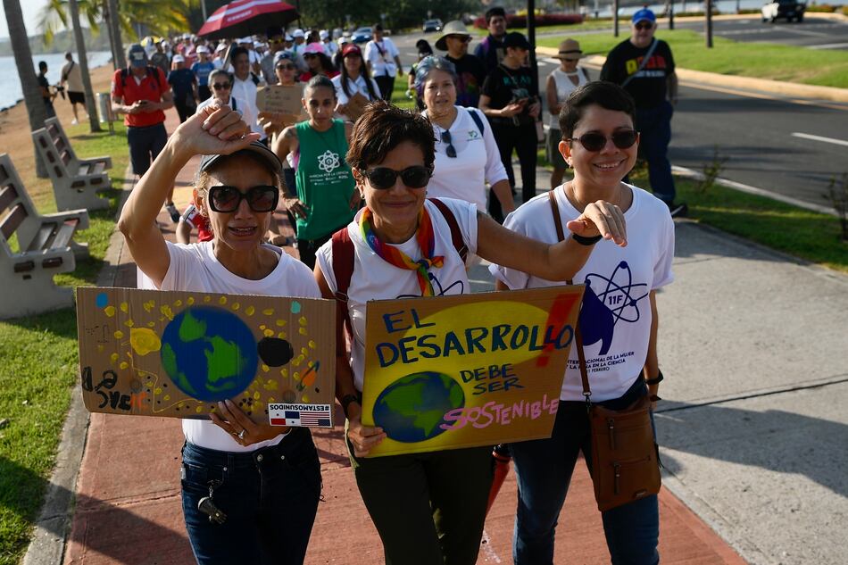 Científicos marchan para que la  voz de la ciencia sea escuchada