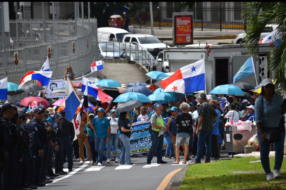 Gobierno aprueba nombramiento excepcional de docentes en el Meduca para reemplazar a los ausentes por paro