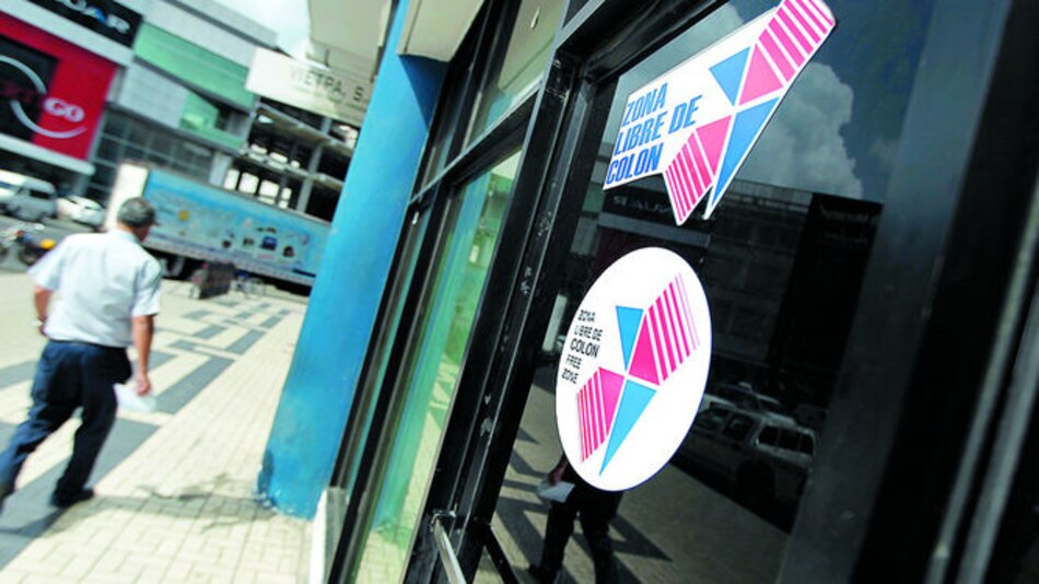 Usuarios de la Zona Libre lamentan suspensión de labores, 'en momentos de afectaciones de la economía'