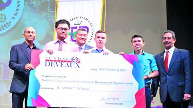 Reconocimiento a estudiantes de la UTP