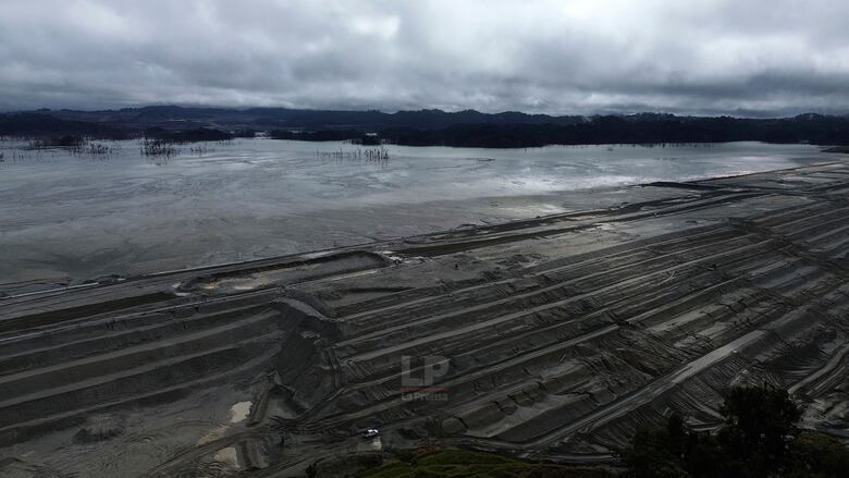 ¿Qué sucede dentro de la mina de Donoso?