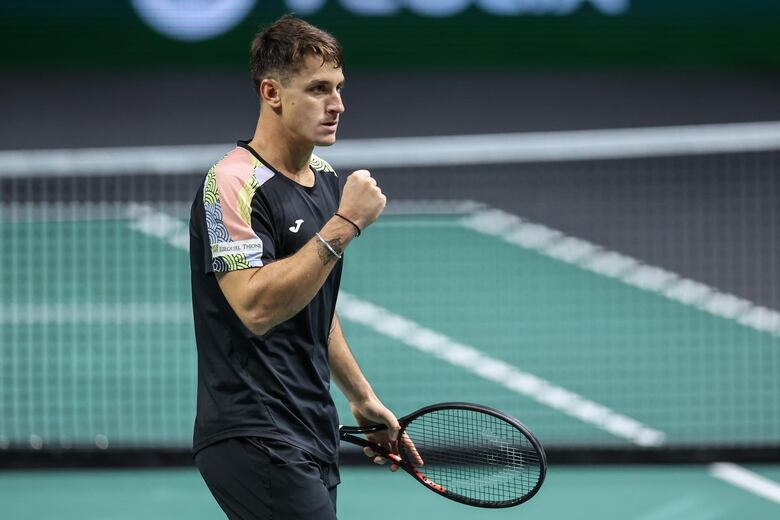 Alex Zverev se recuperó y mantiene viva la posibilidad de repetir en París