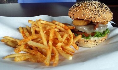 Cuatro sitios para celebrar el Día de la Hamburguesa
