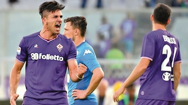 Simeone ayudó a la Juve con triplete ante el Napoli