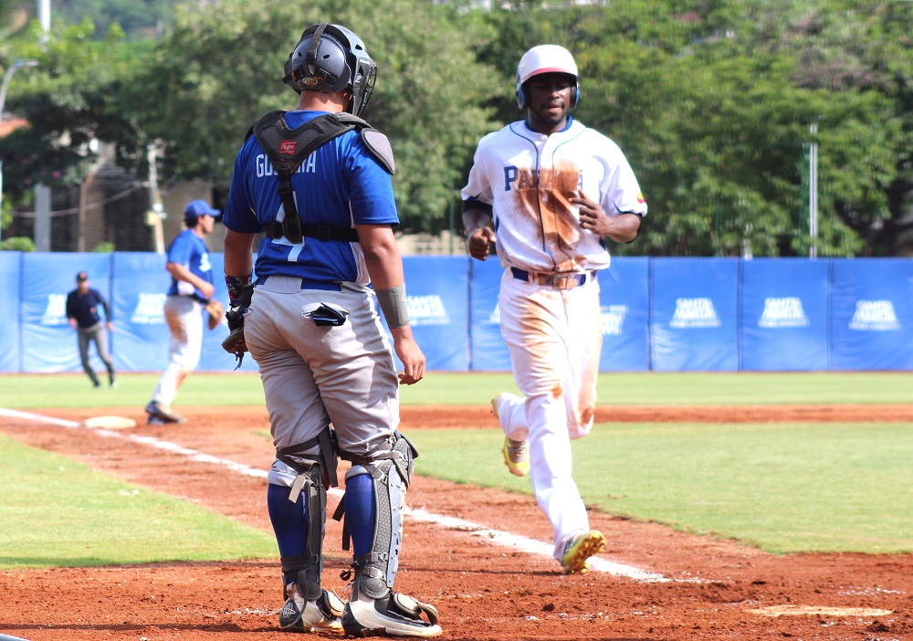 Panamá suma segundo triunfo en béisbol