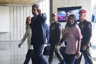 Supremo de Venezuela convoca a los 10 candidatos presidenciales a comparecer este viernes