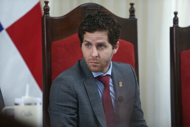 Crisis financiera municipal: Mayer Mizrachi reconoce frustración y anuncia moratoria para captar ingresos