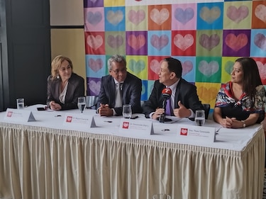 Una subasta artística a favor de la donación de órganos y el trasplante de corazón