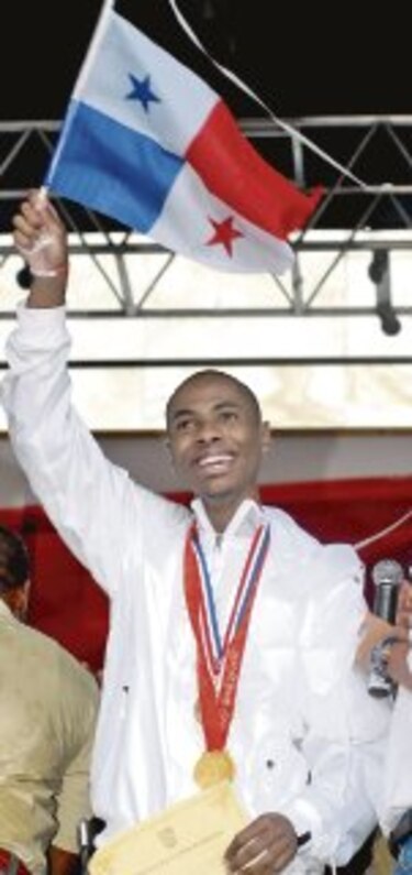 Irving Saladino, el abanderado de Panamá