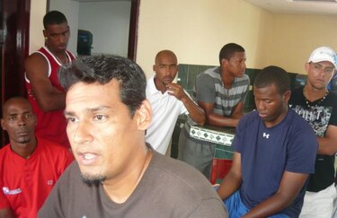 Ante la falta de apoyo, selección nacional de béisbol pide reunirse con Varela