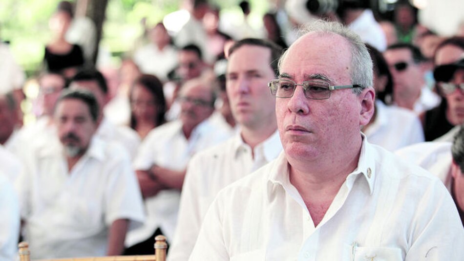 Ayú Prado defiende los nombramientos interinos