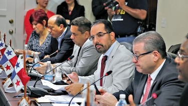 Diputados se toman en serio el receso legislativo