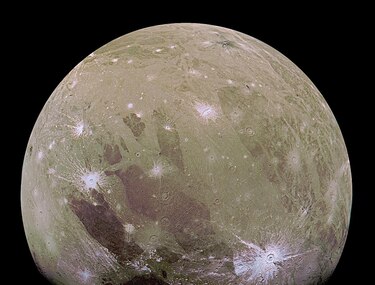 Descubren una forma de hielo que podría existir en lunas extraterrestres