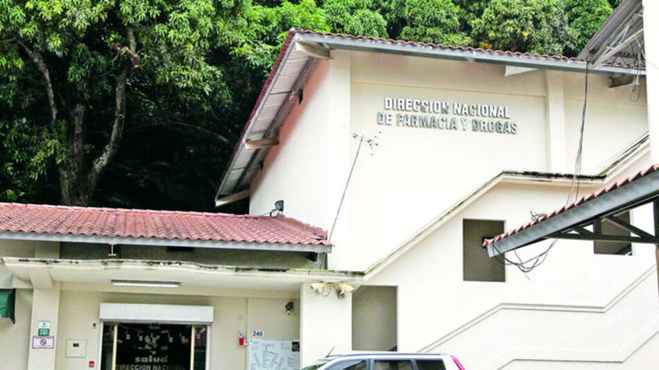 Minsa lanza advertencia por uso de dióxido de cloro como tratamiento para la Covid-19