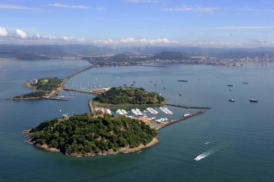 Martinelli propone ampliar la calzada de Amador