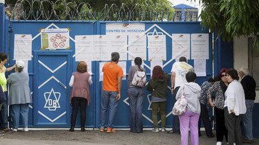 Venezolanos acuden a las urnas para renovar a la Asamblea Nacional