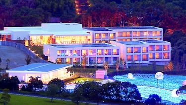 ¡Bienvenidos al hotel robótico!