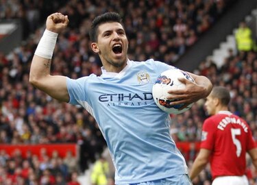Manchester City aplasta 6-1 al United con un gol de Agüero