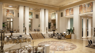 El hotel Waldorf Astoria de Nueva York, en venta tras remodelación de $2,000 millones