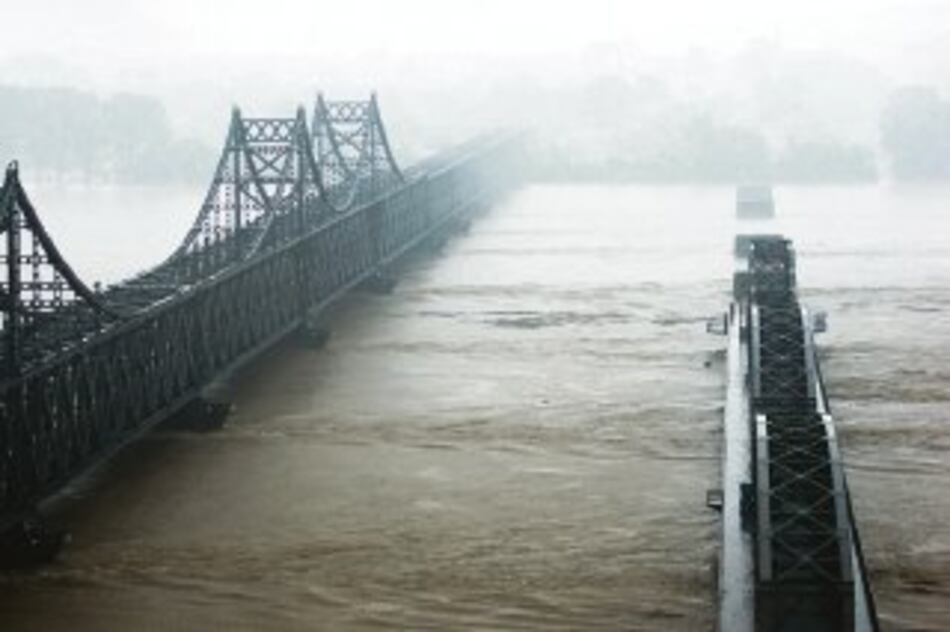 Desalojo masivo por inundación