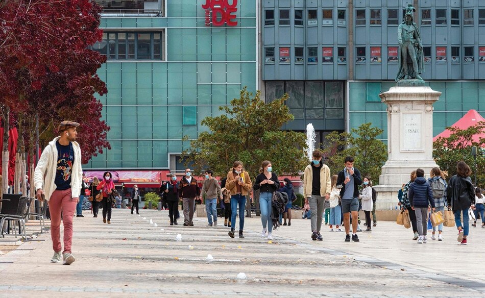 Repunta la Covid-19: confinamientos y toque de queda en Europa