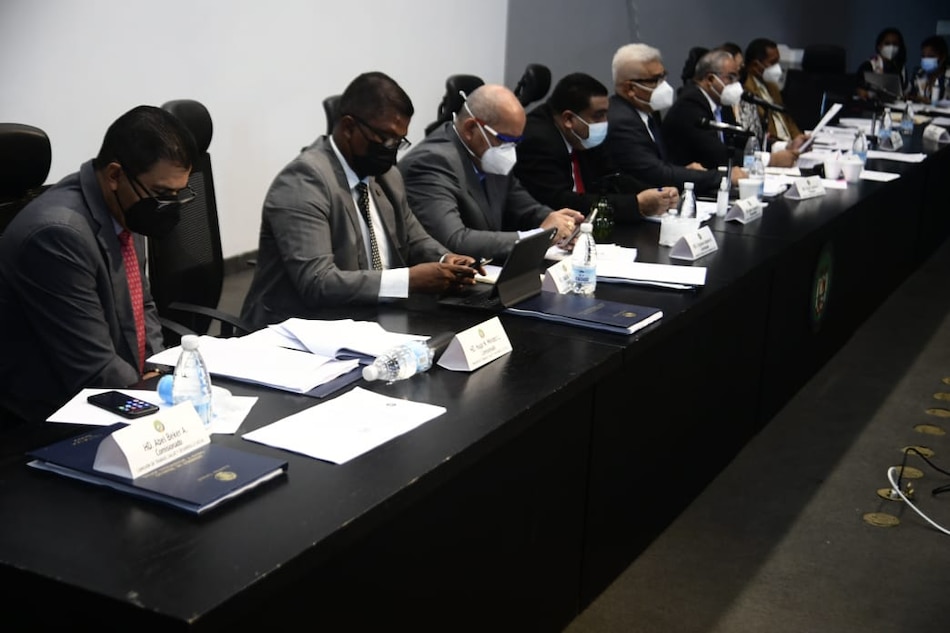 Aprueban en primer debate el proyecto de ley que prorroga la suspensión de contratos