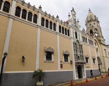 Panamá y Venezuela reanudan relaciones consulares