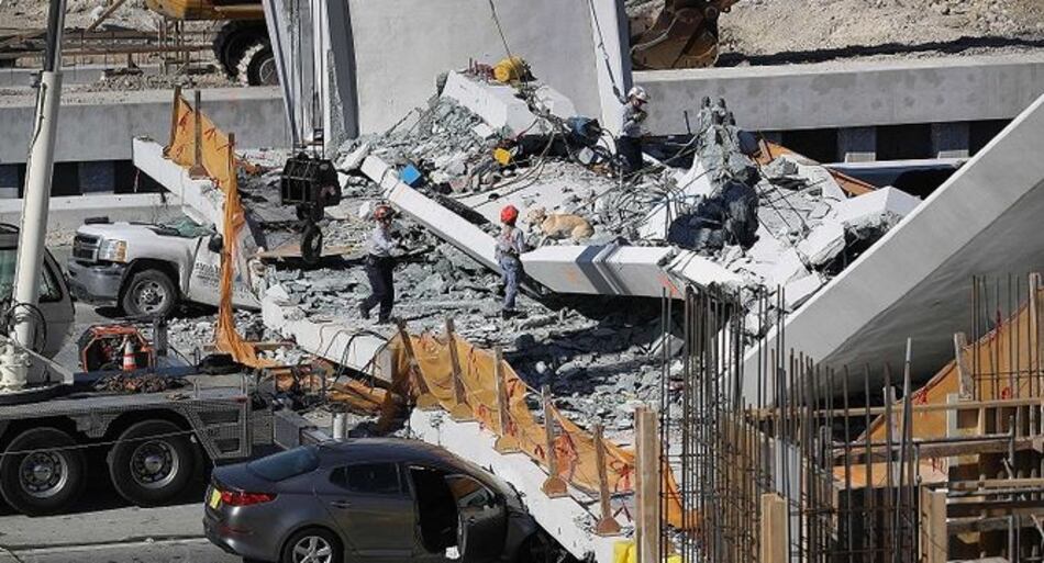 Colapso de puente peatonal en Miami deja al menos seis muertos
