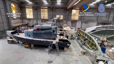 Desmantelan en España una red que fabricaba narcolanchas de alta velocidad