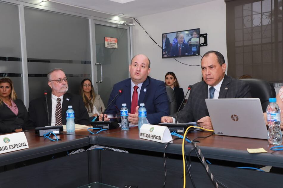 Tribunal Electoral espera sentencia ejecutoriada contra Martinelli para formalizar inhabilitación 